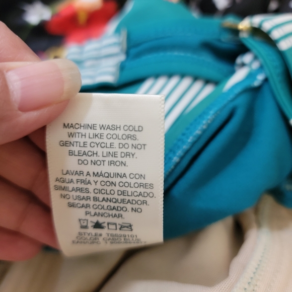 Terra Sky Green White Stripes Pleated One Piece Swimsuit 1X Underwire Resort - Picture 12 of 12